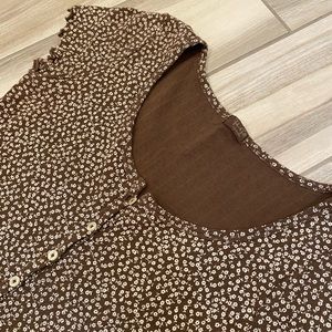 Brandy Melville John Galt brown cute crop top